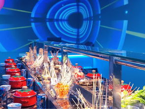 新店开业大狂欢 神仙都来打卡的旋转小火锅，8折菜品+免费饮品+霸王餐豪礼，还有精彩演出！